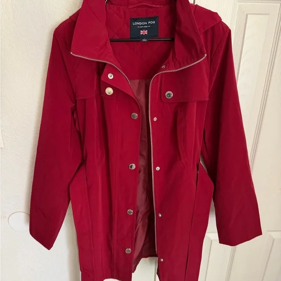 London Fog Women's Vibrant Red Trench Coat - Picture 4 of 5